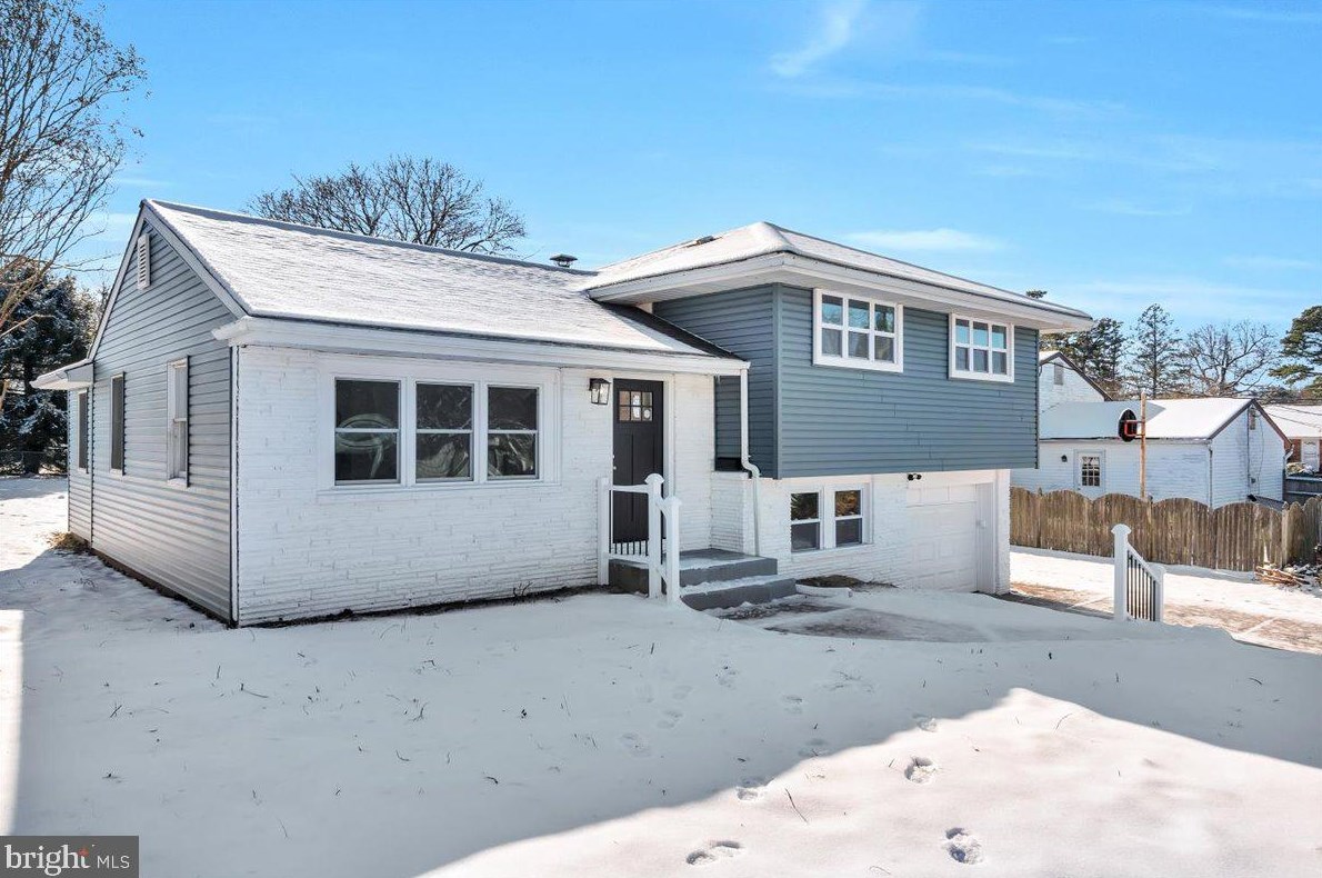 5 Crest Ave, Berlin Boro NJ  08009-1105 exterior