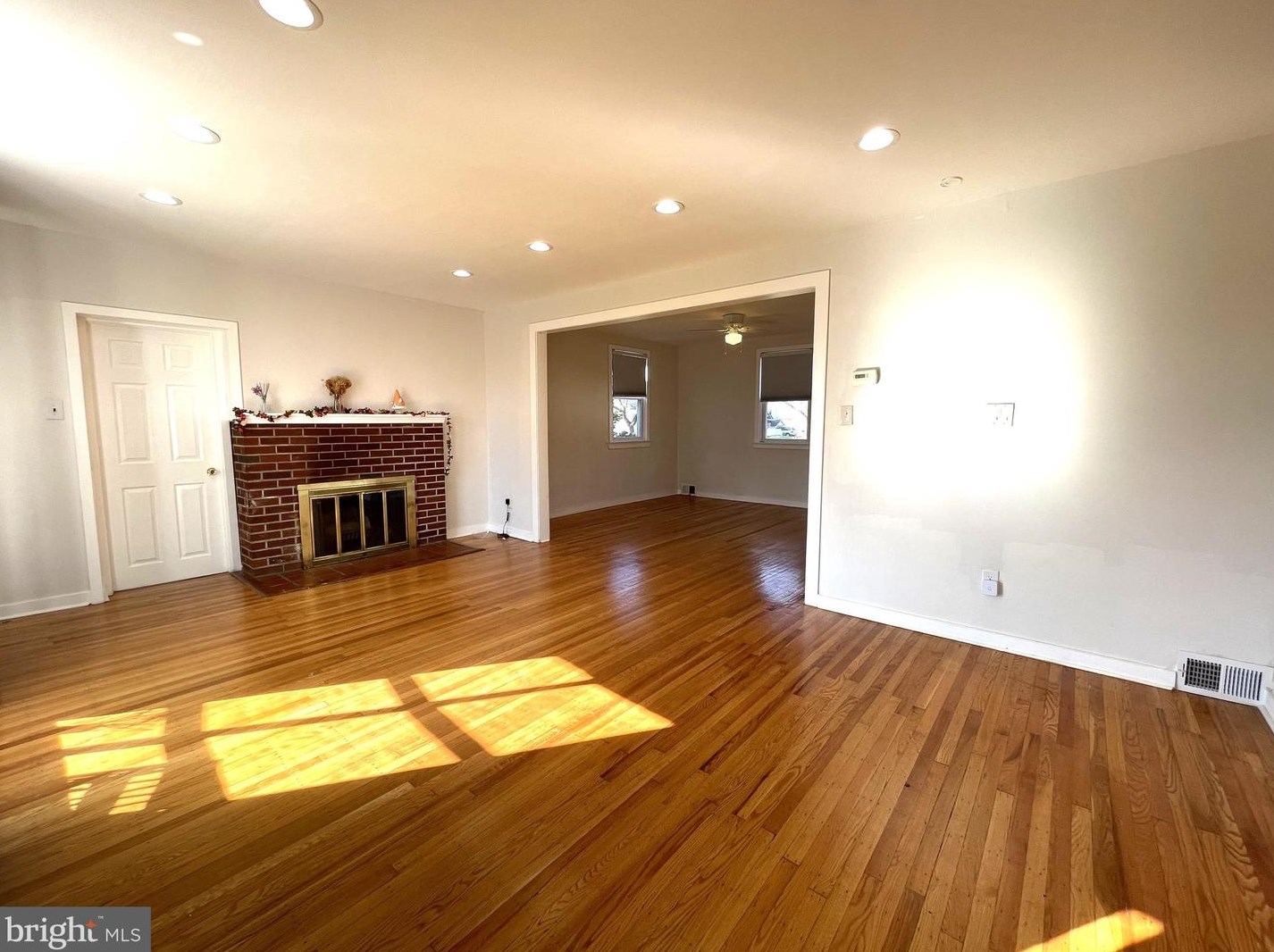 4705 Camden Ave, Camden NJ  08110-2037 exterior