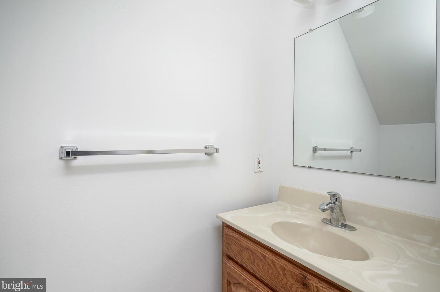 24 Acorn Ct, Erial NJ 08081-9251 exterior