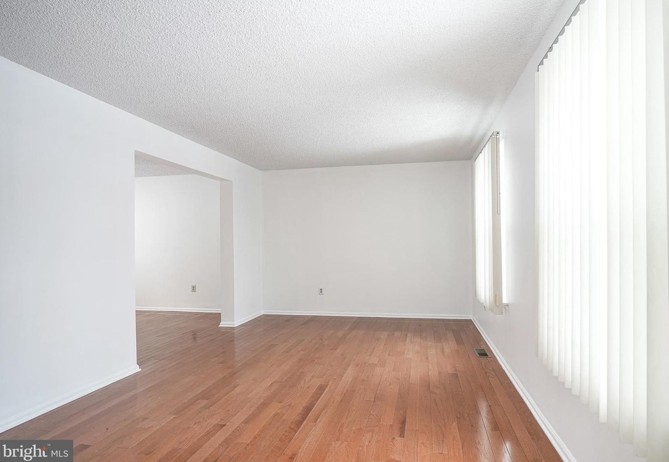 24 Acorn Ct, Erial NJ 08081-9251 exterior