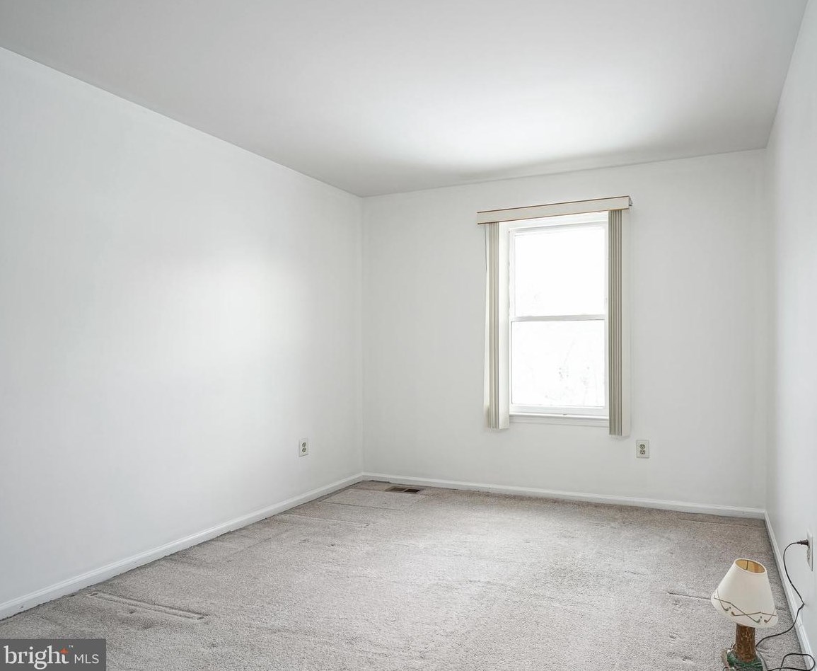 24 Acorn Ct, Erial NJ 08081-9251 exterior