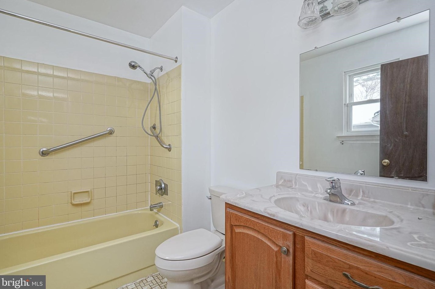 24 Acorn Ct, Erial NJ 08081-9251 exterior