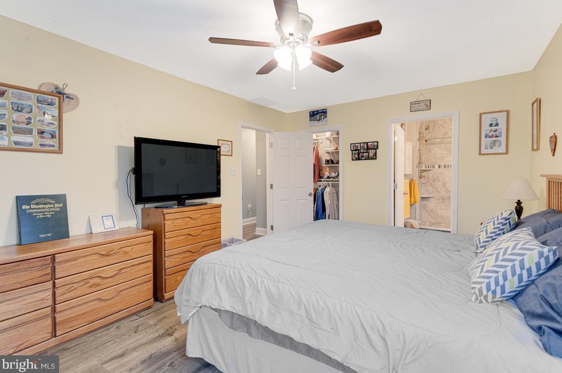 28 Garden Ave, Blenheim NJ  08012-4833 exterior