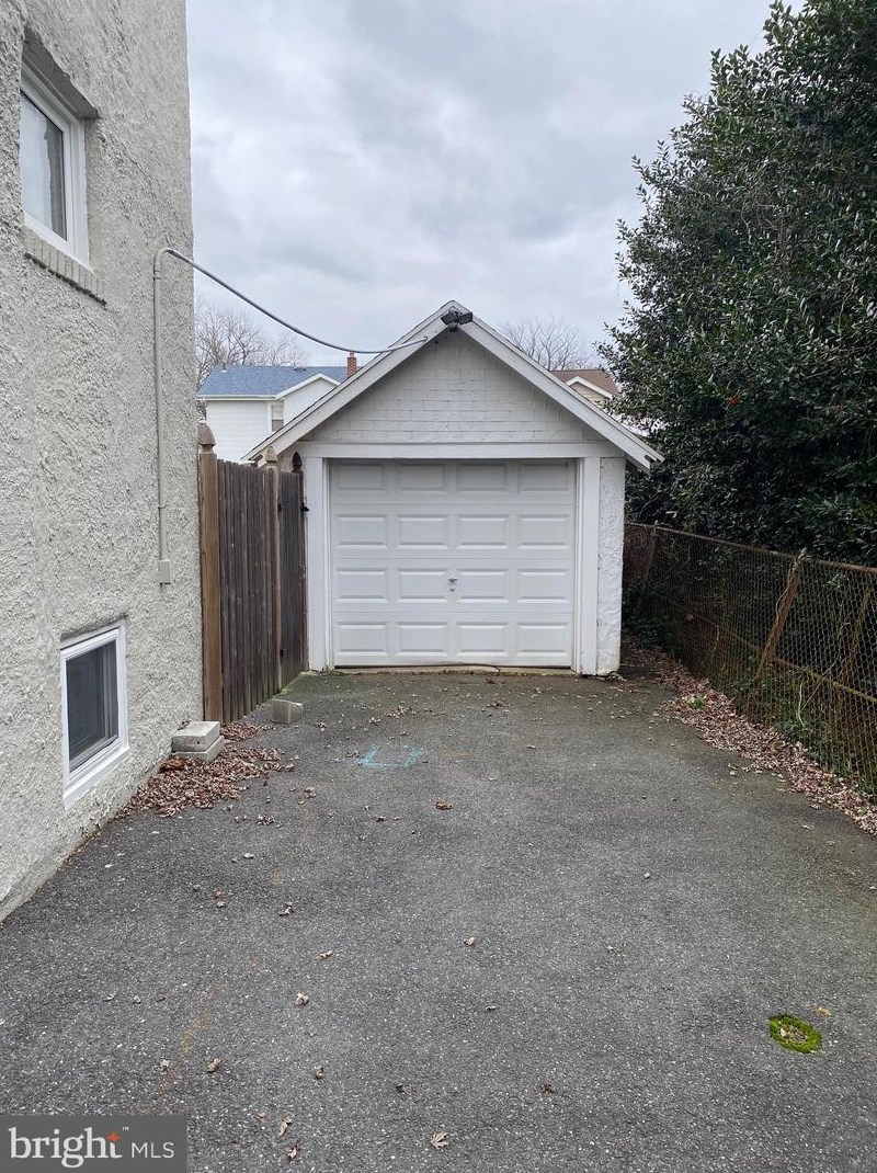 116 Whitman Ave, Camden NJ  08108-3211 exterior