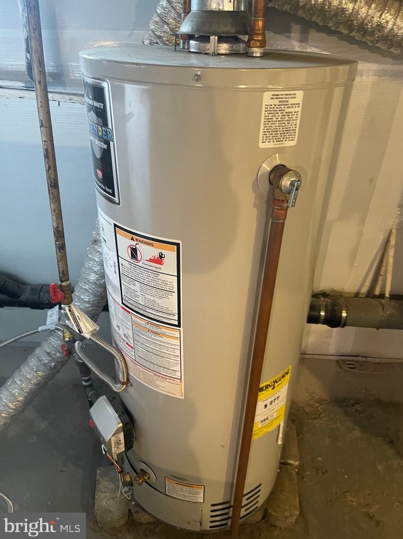 1735 Lexington Ave, Camden NJ  08110-2805 exterior