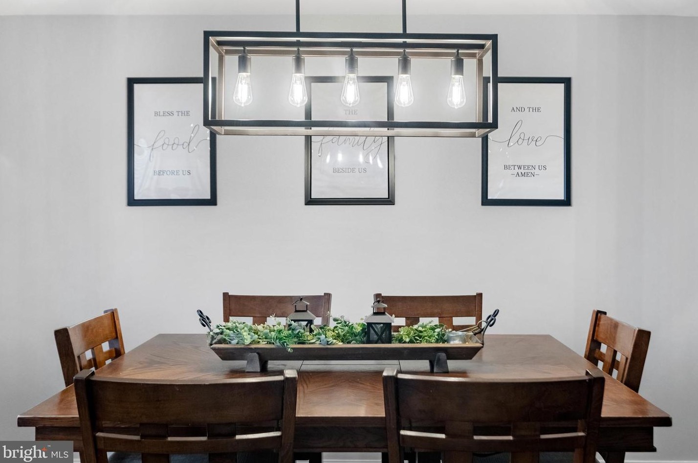 127 Holly Ave, Camden NJ  08107-1117 exterior