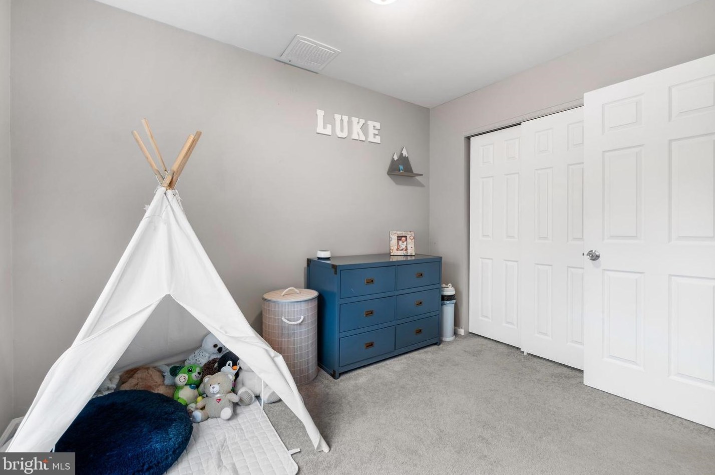 127 Holly Ave, Camden NJ  08107-1117 exterior