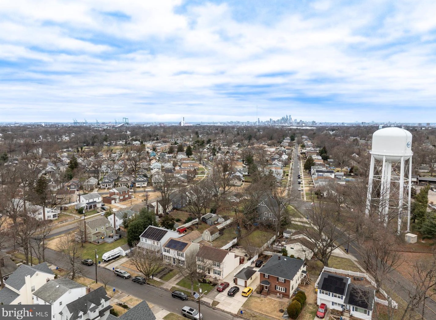 127 Holly Ave, Camden NJ  08107-1117 exterior