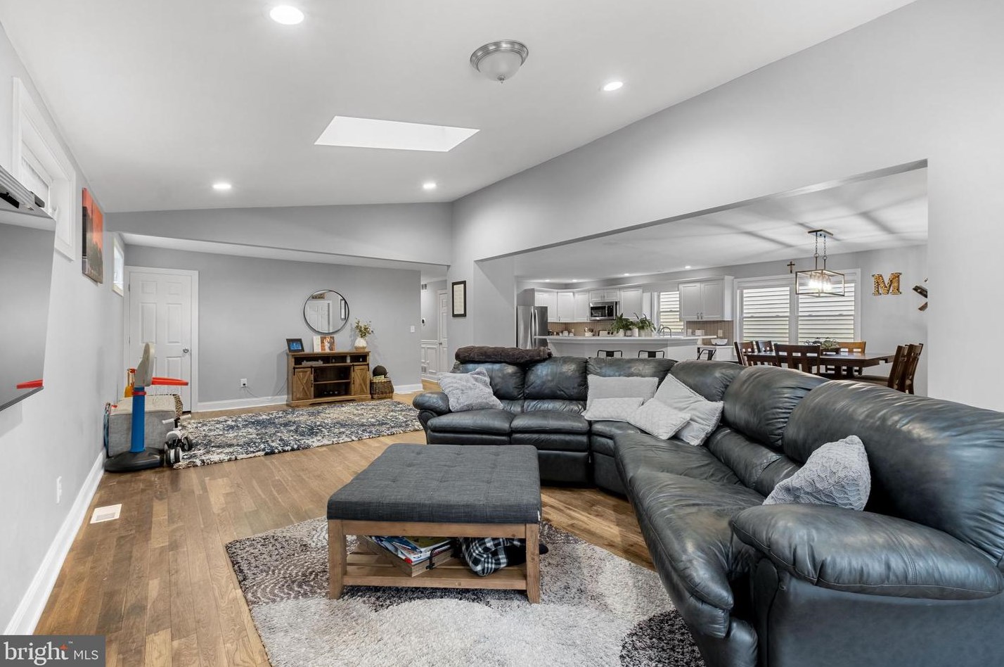 127 Holly Ave, Camden NJ  08107-1117 exterior