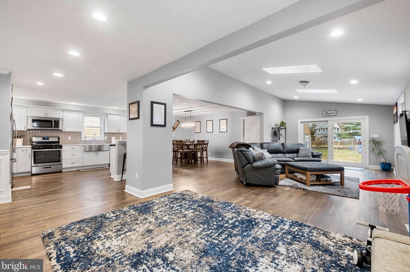 127 Holly Ave, Camden NJ  08107-1117 exterior