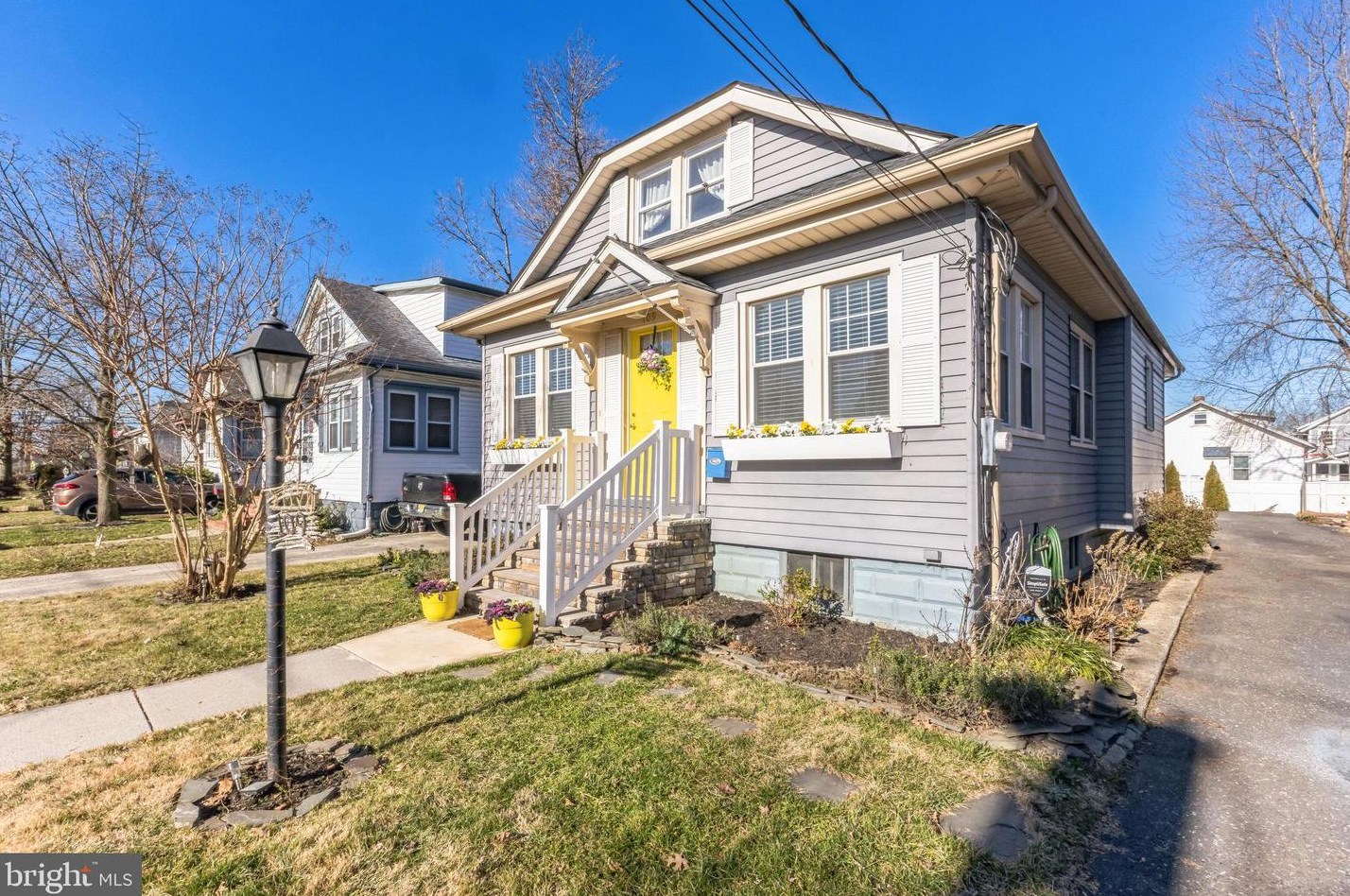 109 Holly Ave, Camden NJ  08107-1117 exterior