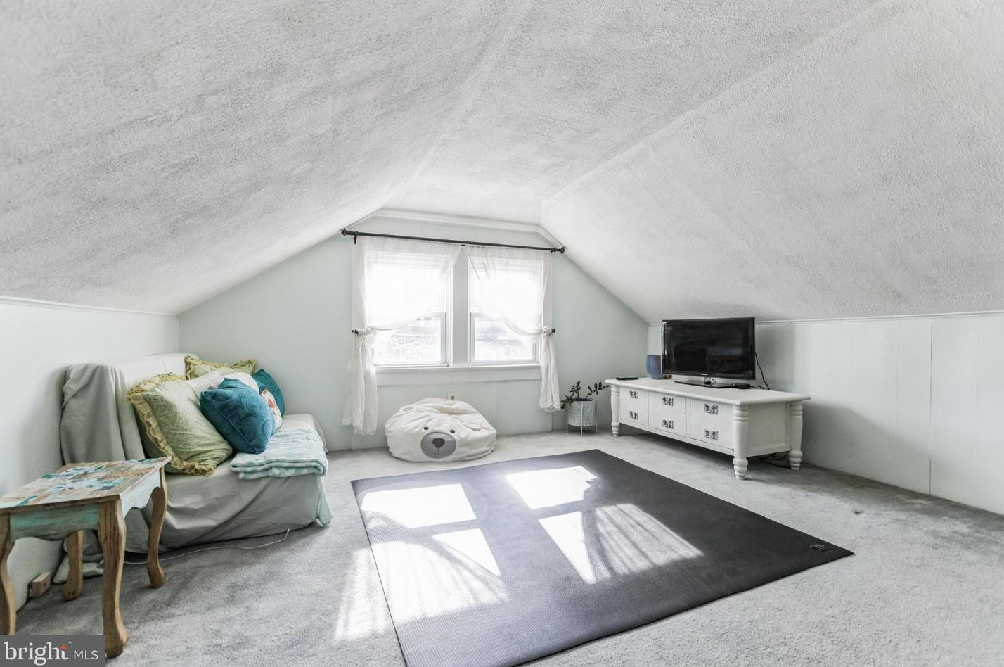 109 Holly Ave, Camden NJ  08107-1117 exterior