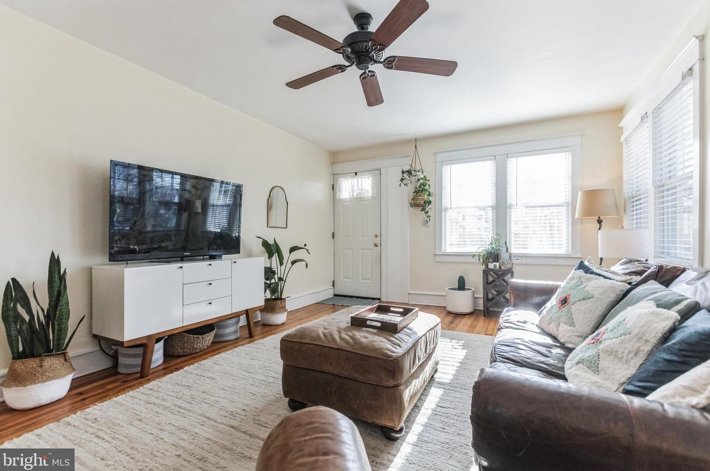 109 Holly Ave, Camden NJ  08107-1117 exterior