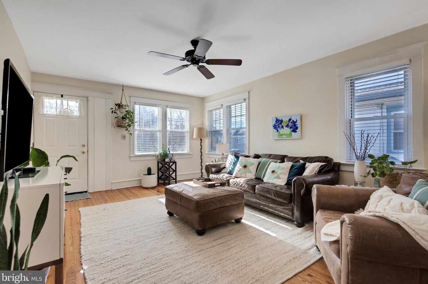 109 Holly Ave, Camden NJ  08107-1117 exterior