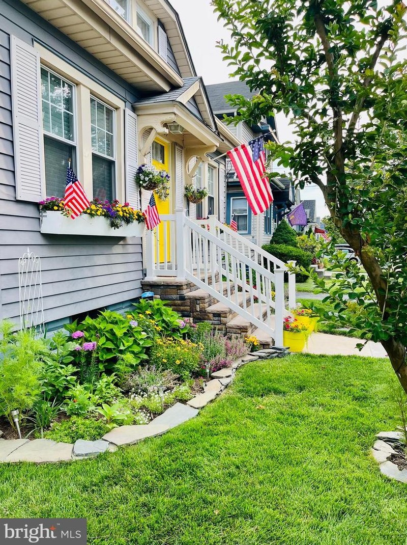 109 Holly Ave, Camden NJ  08107-1117 exterior