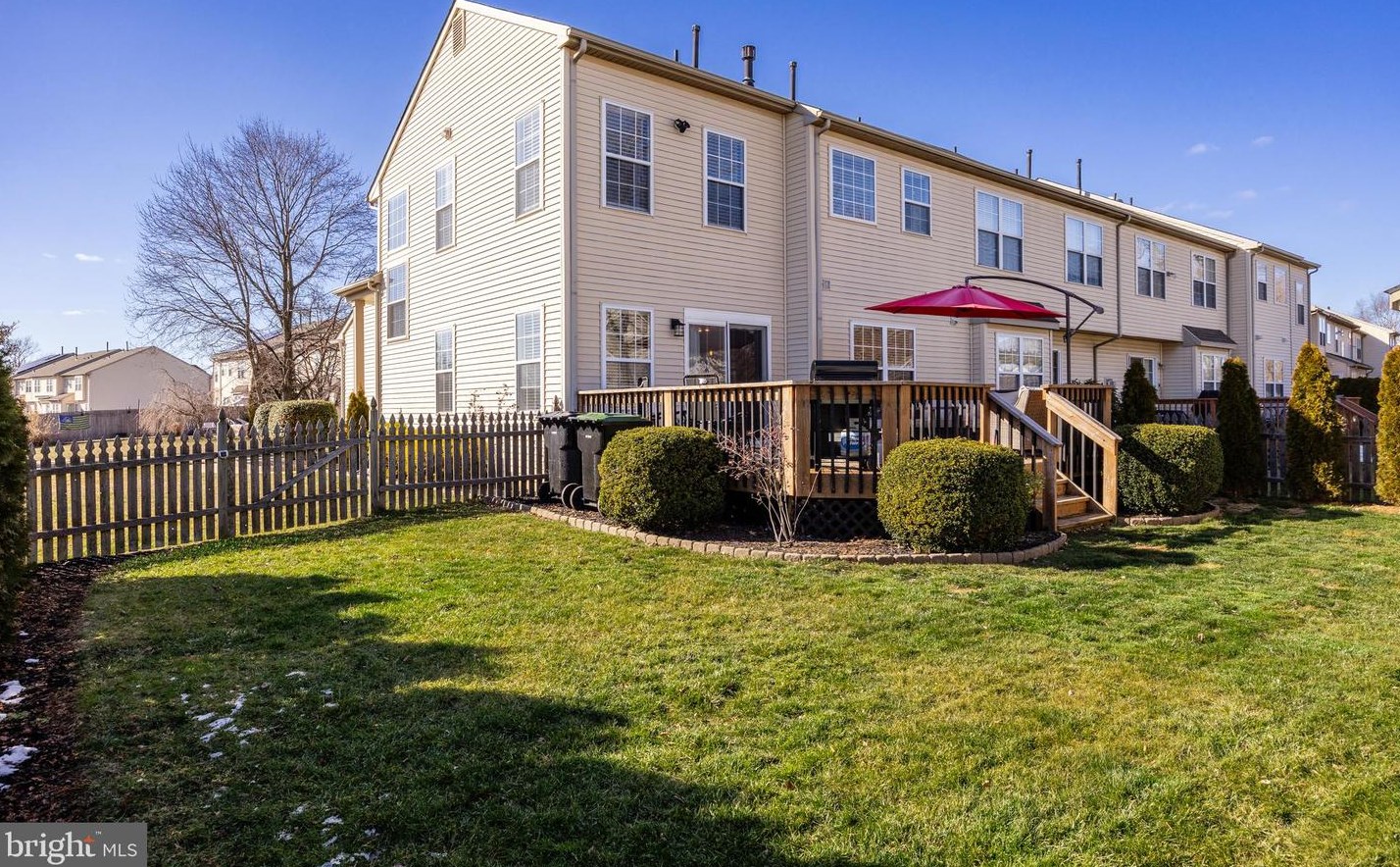 65 Roosevelt Blvd, Berlin Boro NJ  08009-7103 exterior