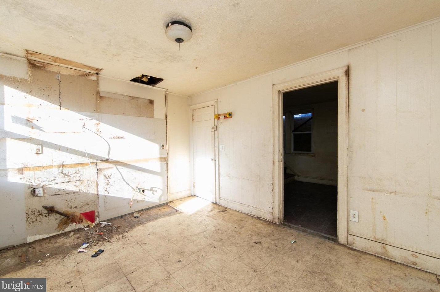 2825 Constitution Rd, Camden NJ  08104-2985 exterior