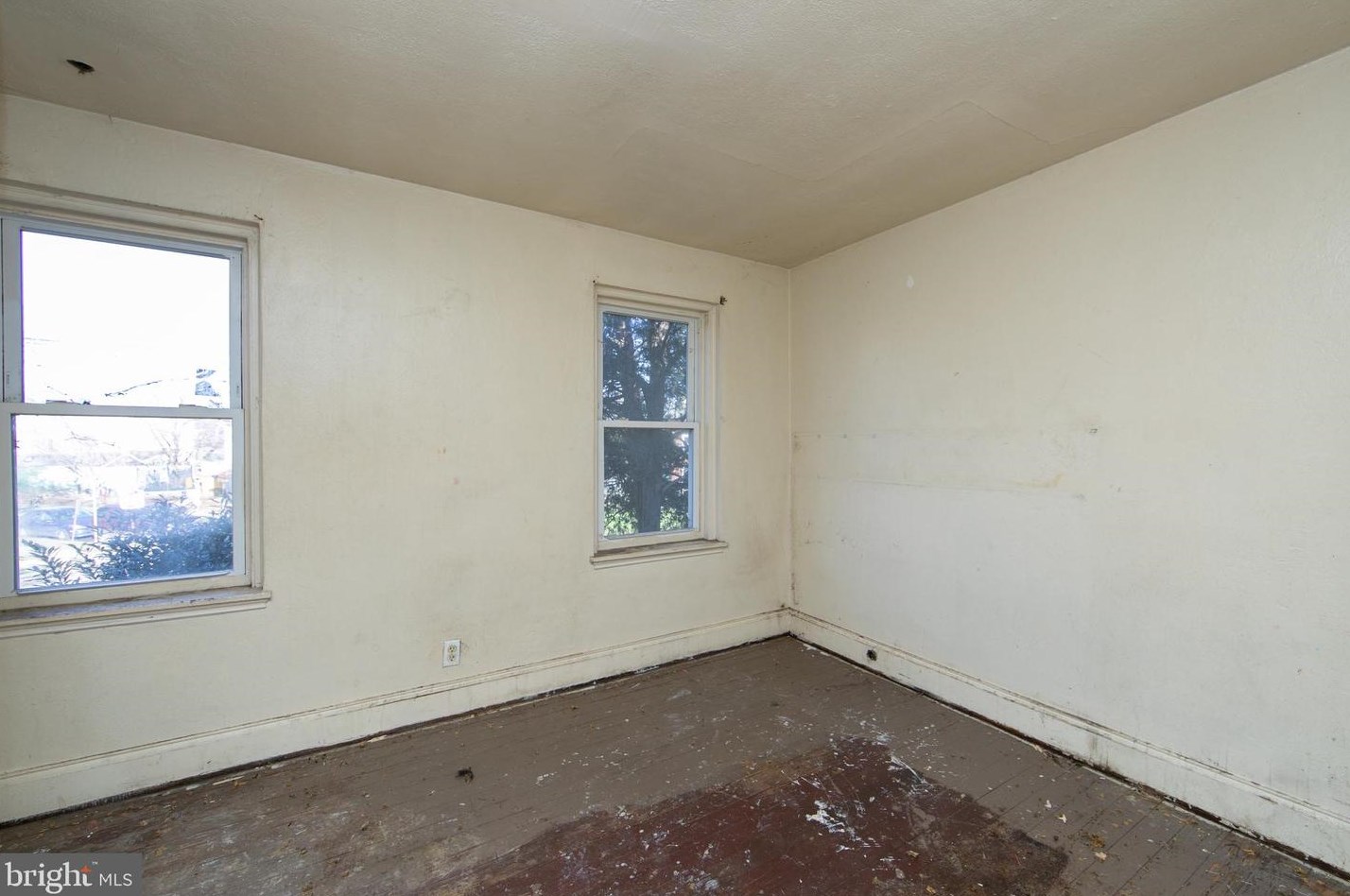 2825 Constitution Rd, Camden NJ  08104-2985 exterior