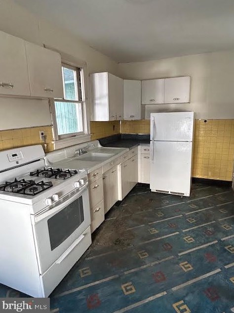 306 41 St, Camden NJ  08110-3135 exterior