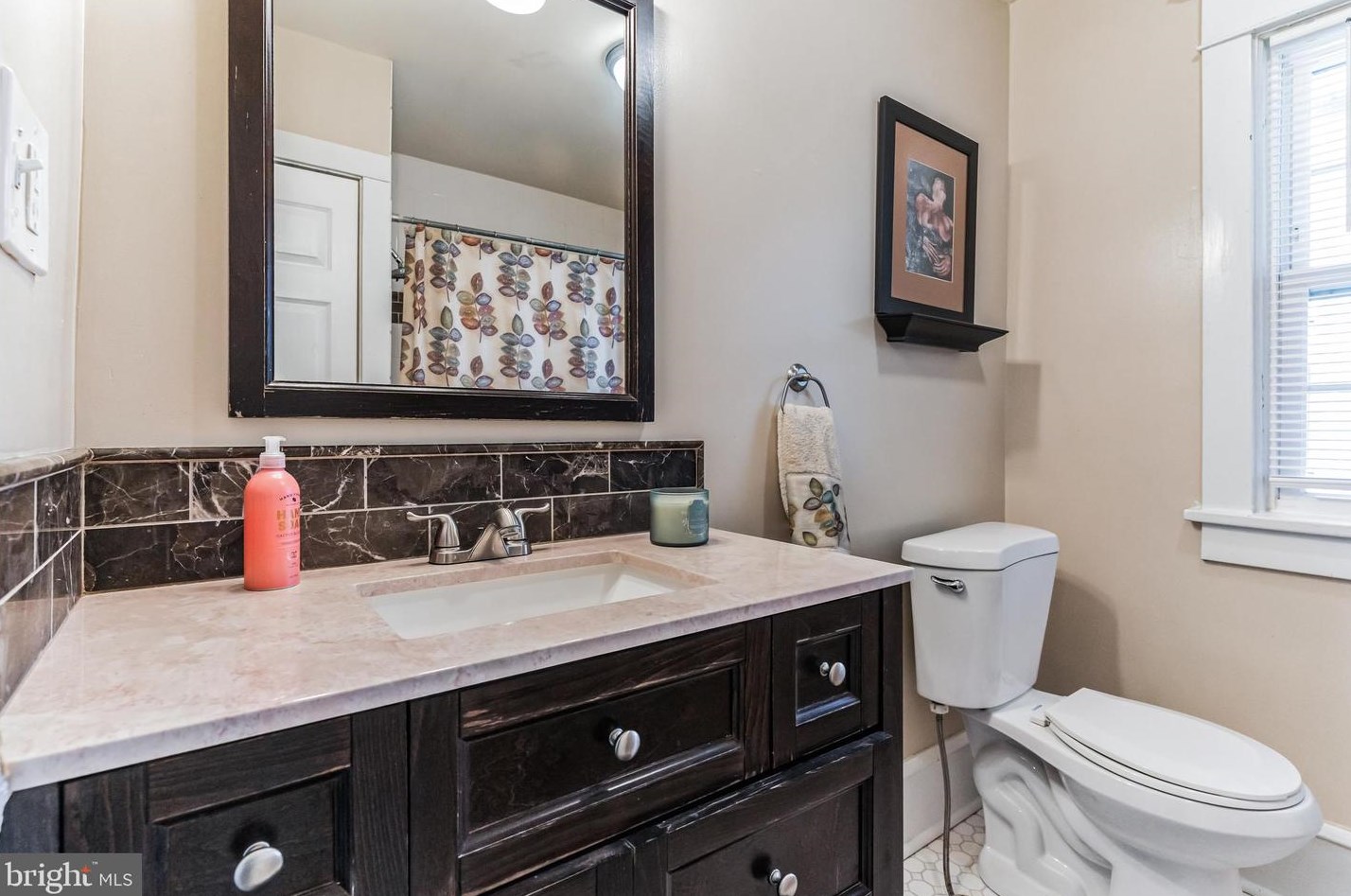 2804 Cove Rd, Camden NJ  08109-2409 exterior