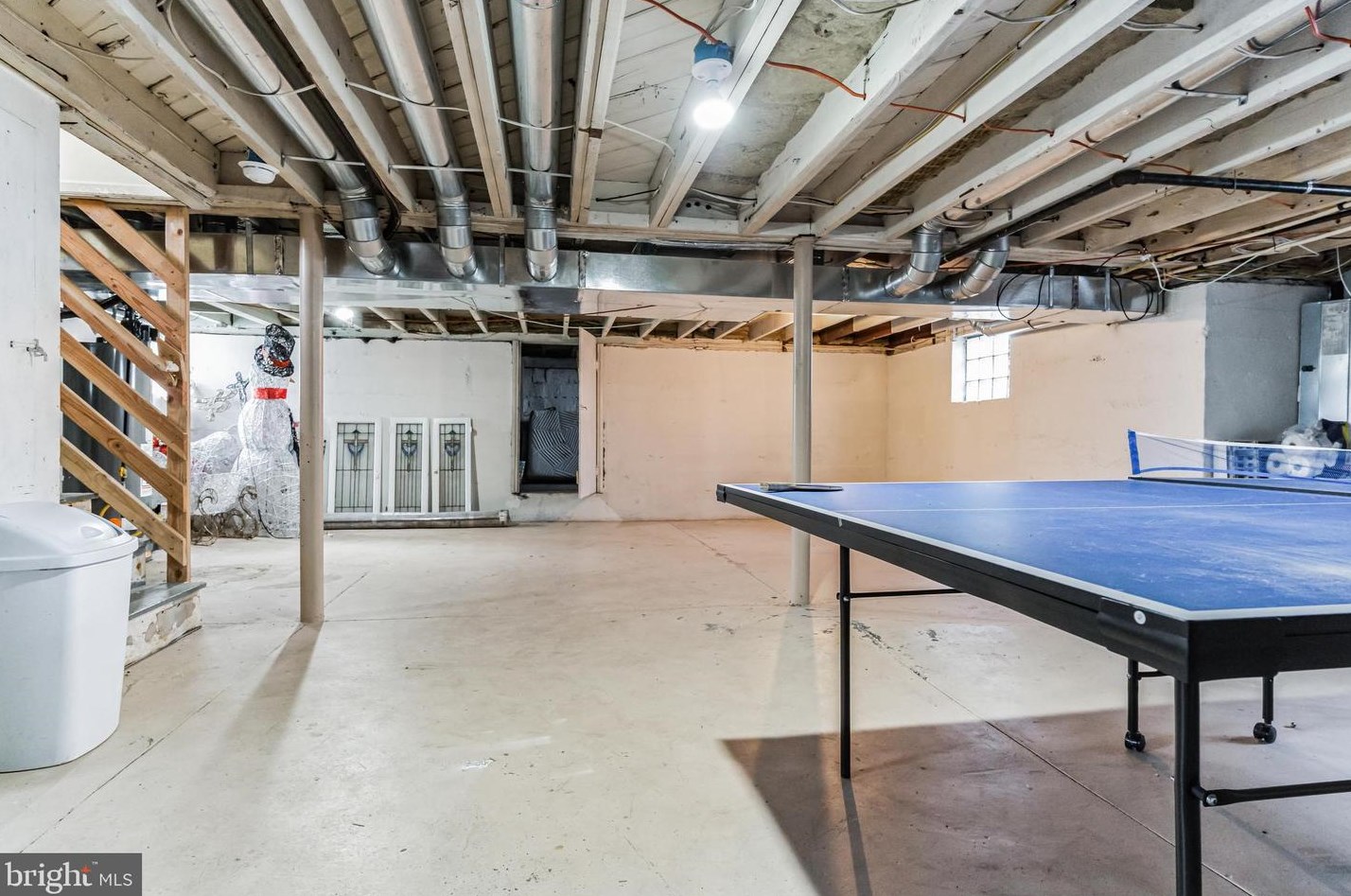 2804 Cove Rd, Camden NJ  08109-2409 exterior