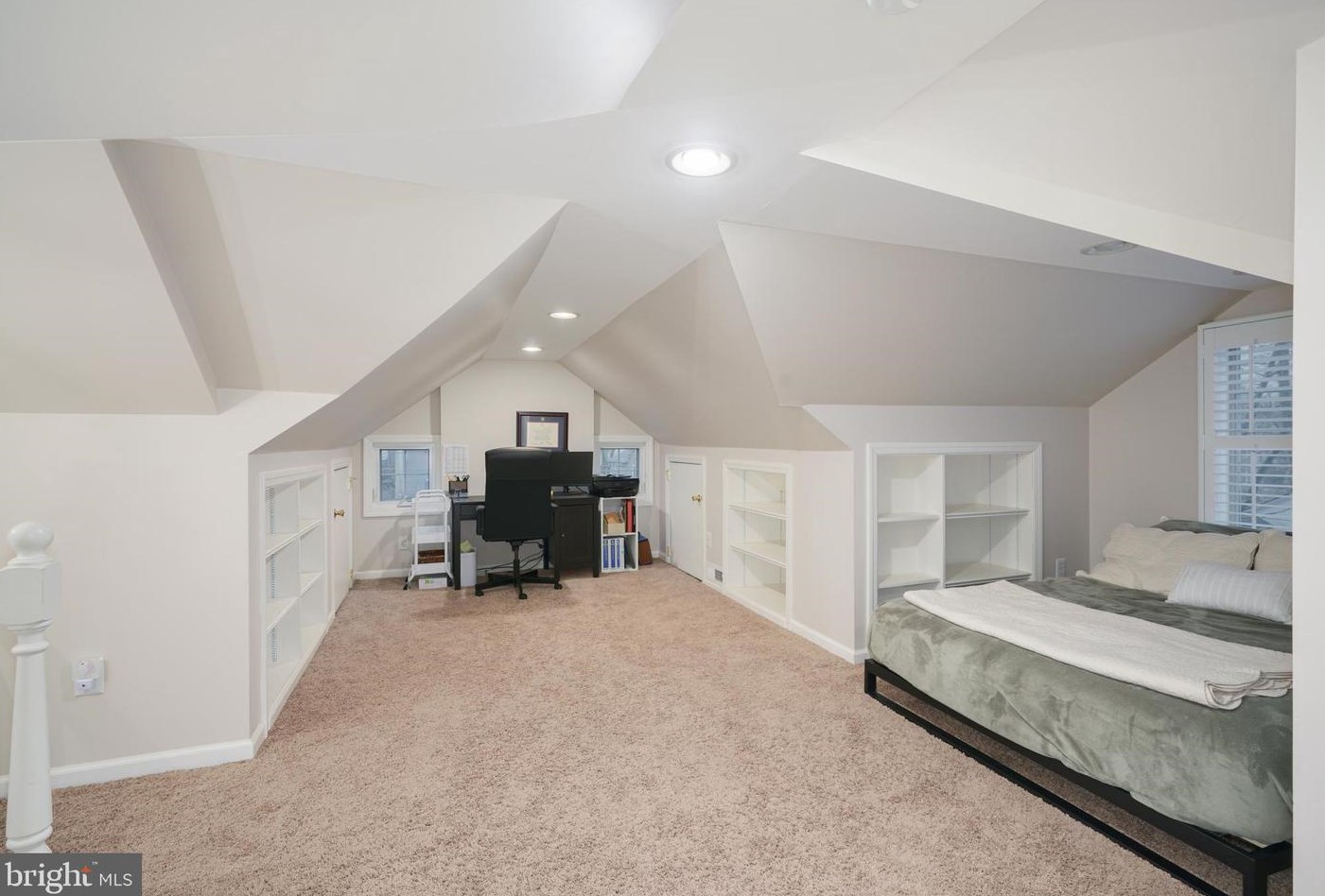 222 Woodland Ave, Haddonfield NJ  08033-2532 exterior