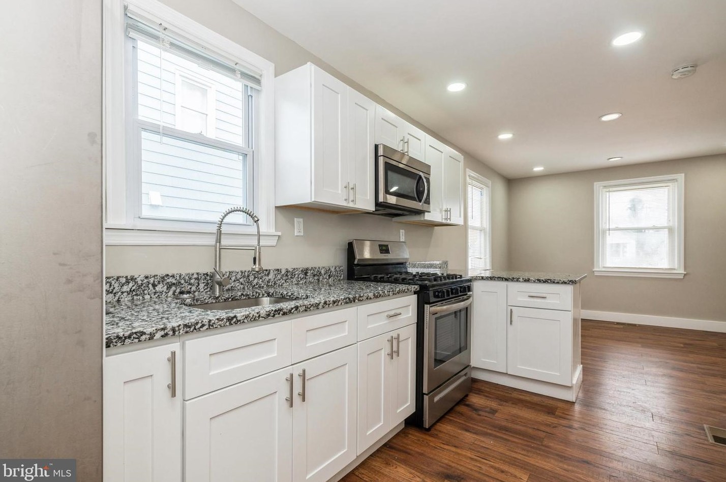 1633 44th St, Camden NJ  08110-3614 exterior