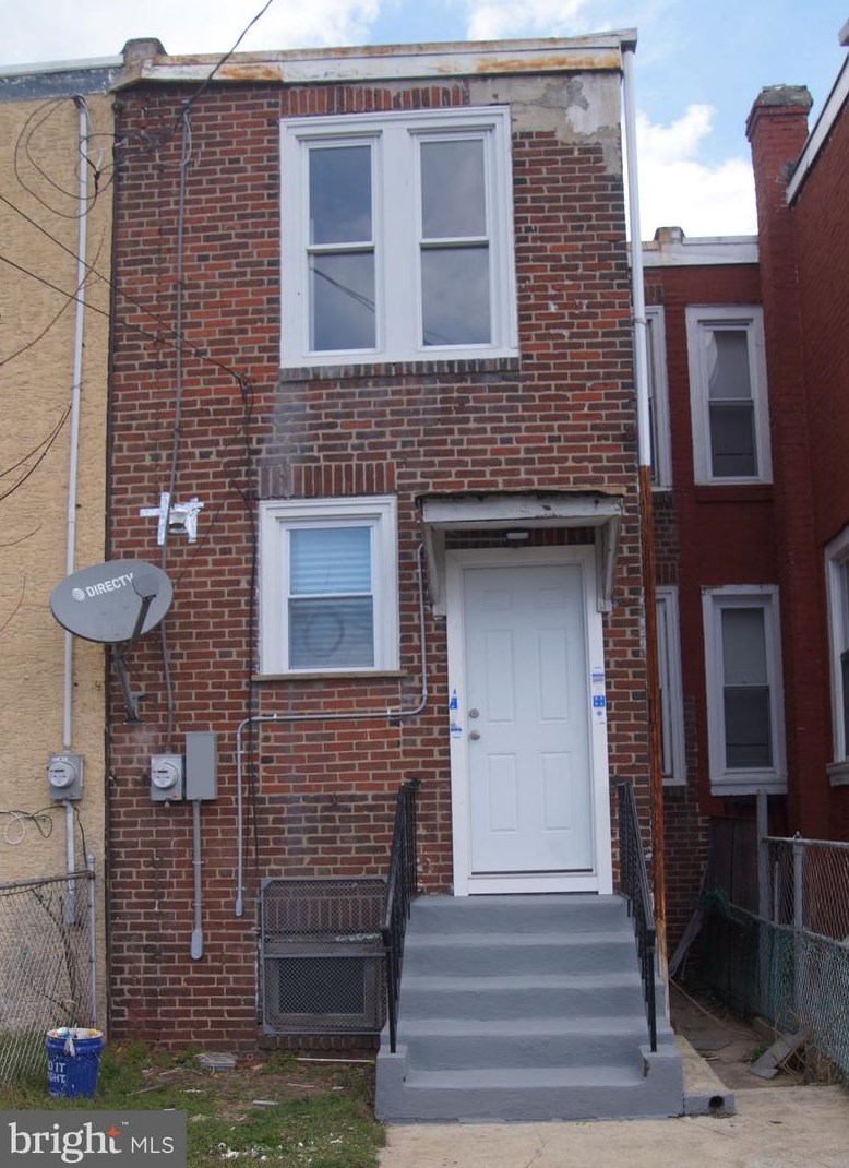 207 Eutaw Ave, Camden NJ  08105-2118 exterior