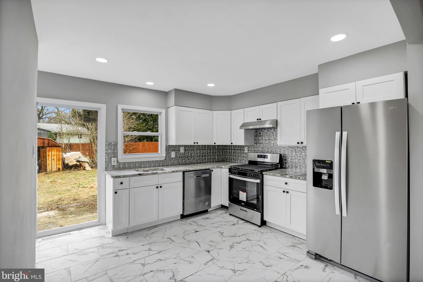 1040 Turnerville Rd, Pine Hill NJ  08021-6556 exterior