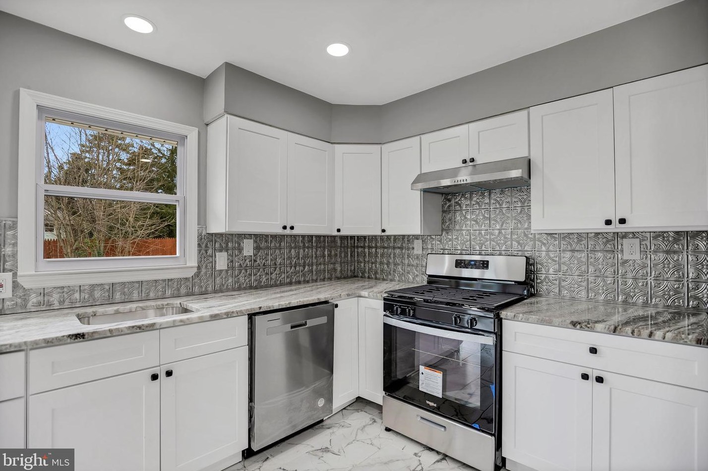 1040 Turnerville Rd, Pine Hill NJ  08021-6556 exterior
