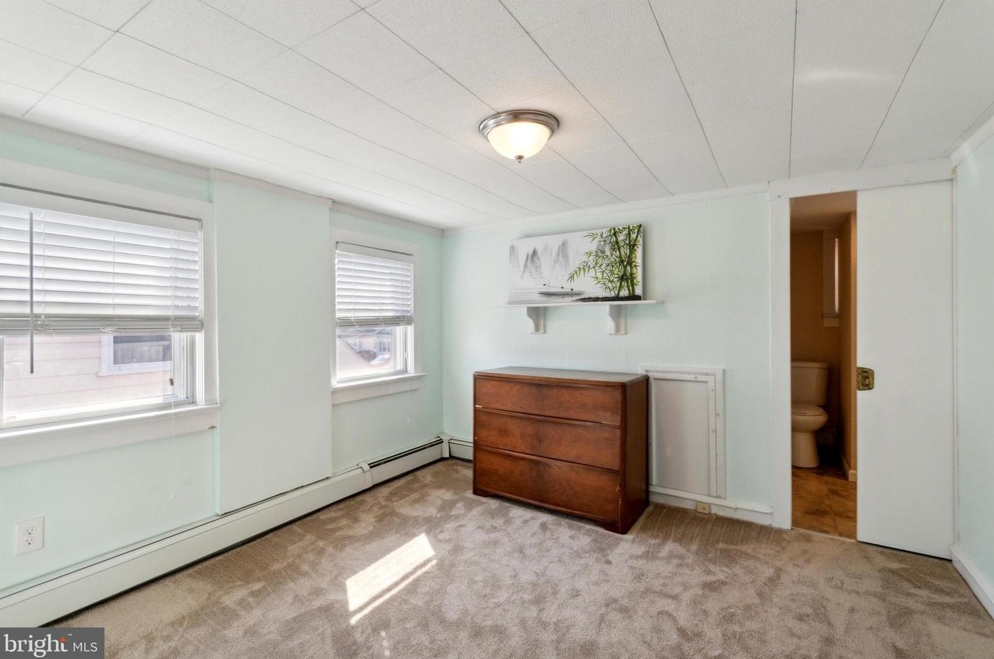 29 Ridgeway Ave, Camden NJ  08107-1540 exterior