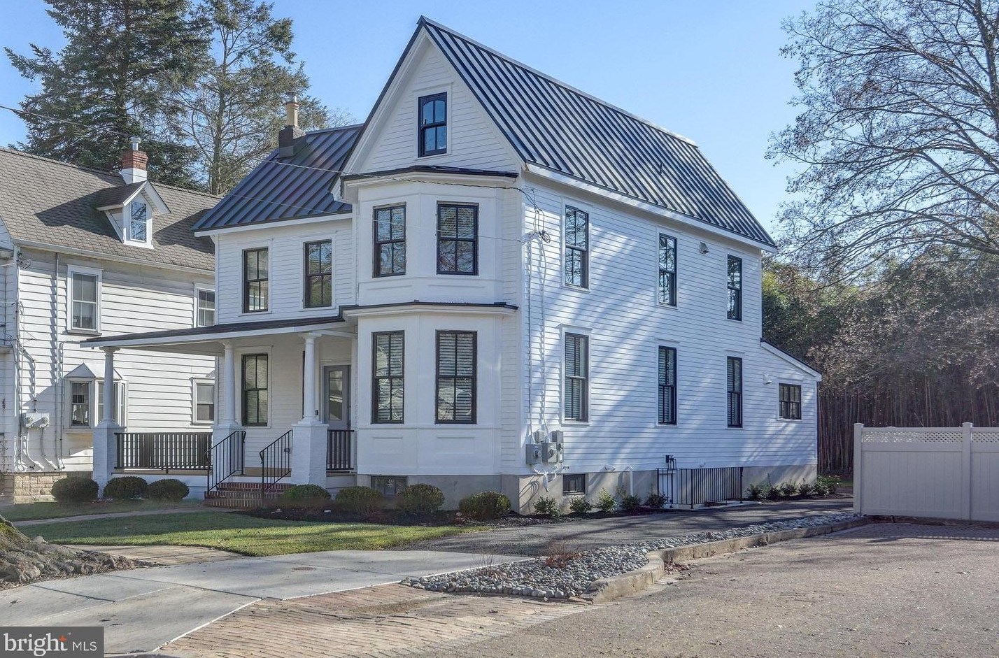 128 1st St, Tavistock NJ  08033-2950 exterior