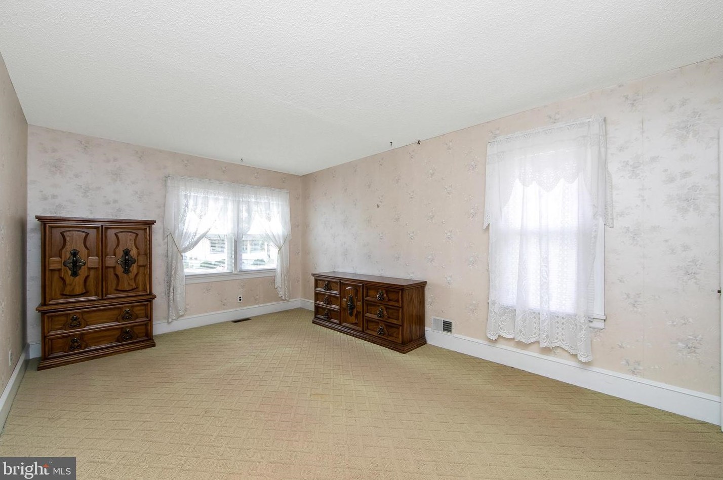 7 Haviland Ave, Camden NJ  08106-1020 exterior