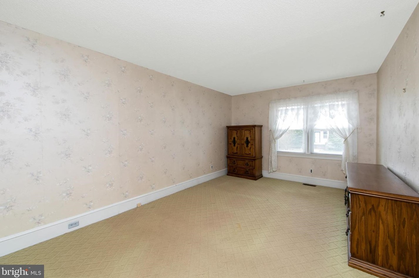 7 Haviland Ave, Camden NJ  08106-1020 exterior