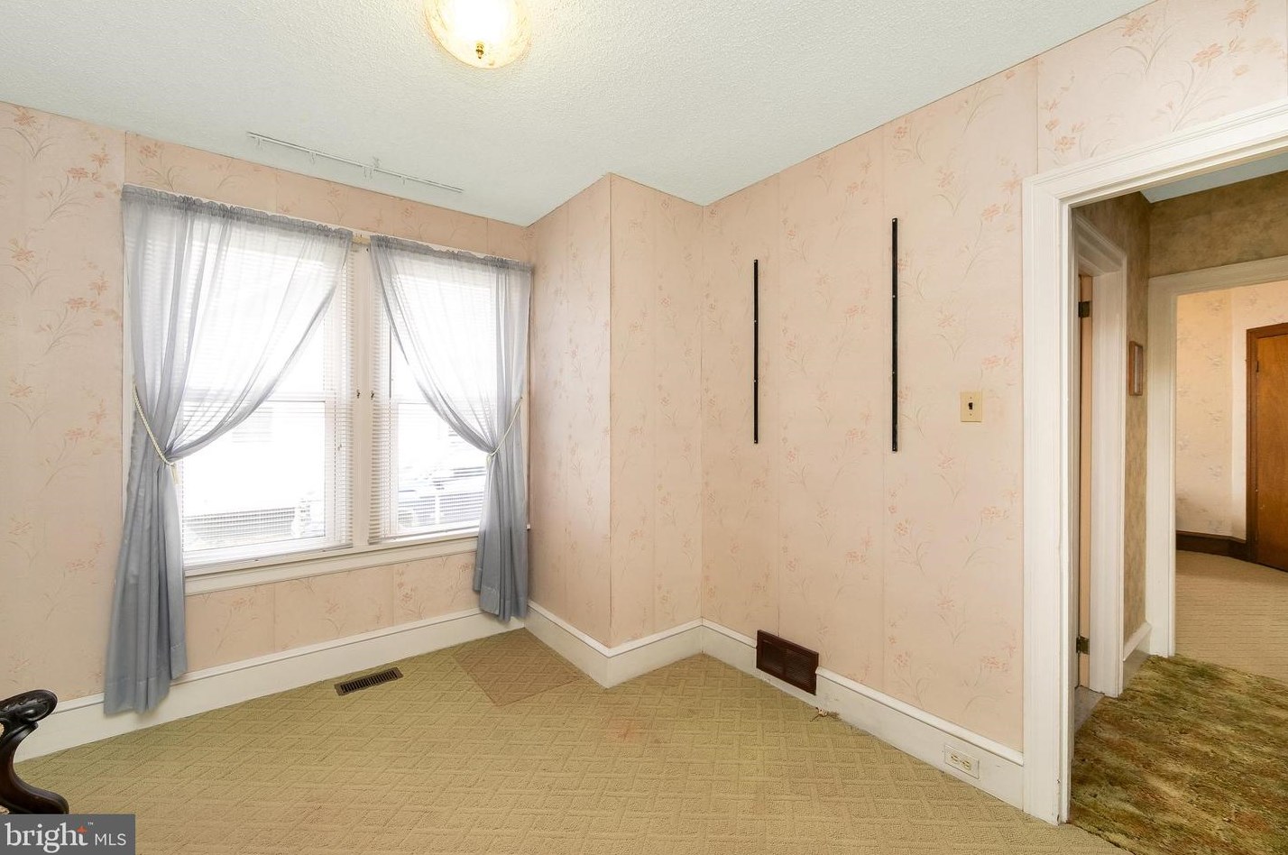 7 Haviland Ave, Camden NJ  08106-1020 exterior