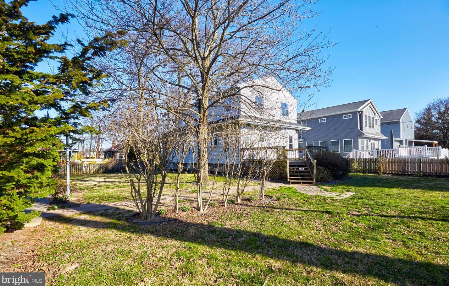 242 Spruce St, Camden NJ  08106-1620 exterior