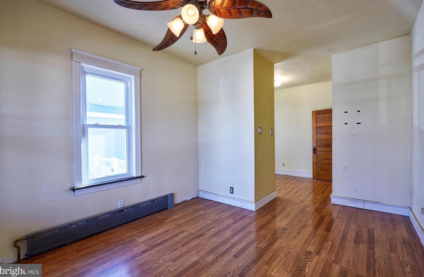 242 Spruce St, Camden NJ  08106-1620 exterior