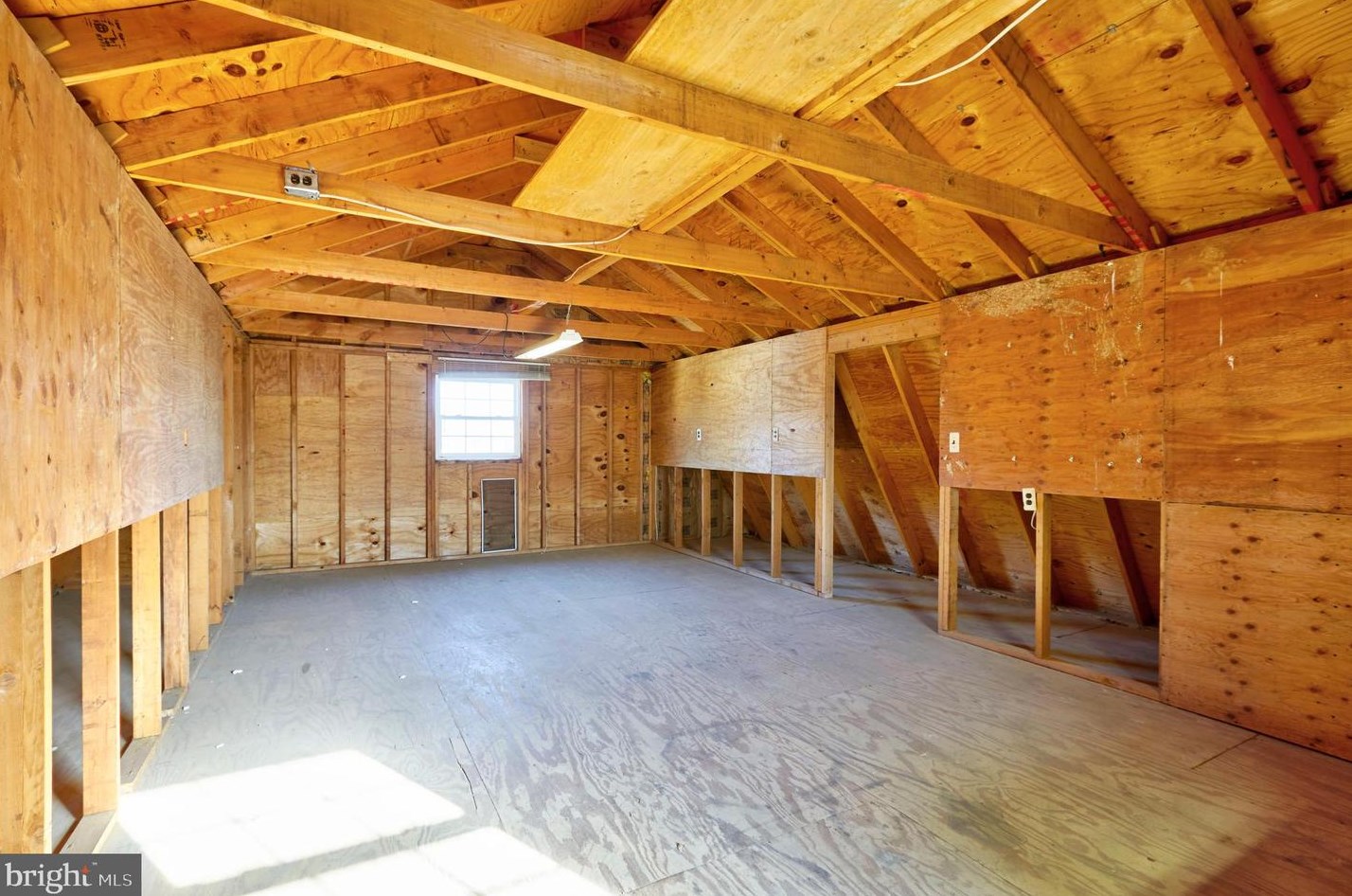 242 Spruce St, Camden NJ  08106-1620 exterior