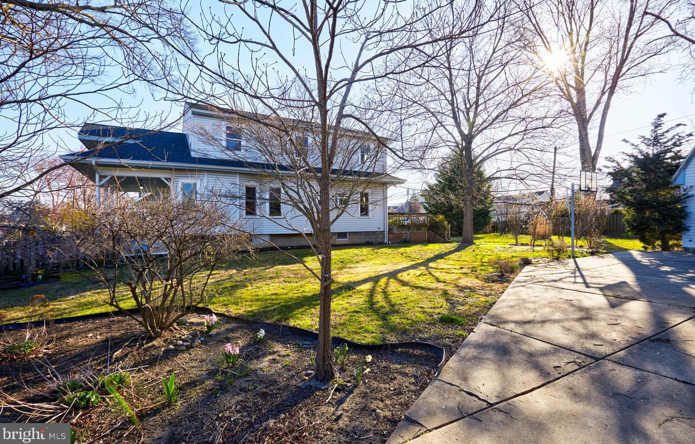 242 Spruce St, Camden NJ  08106-1620 exterior