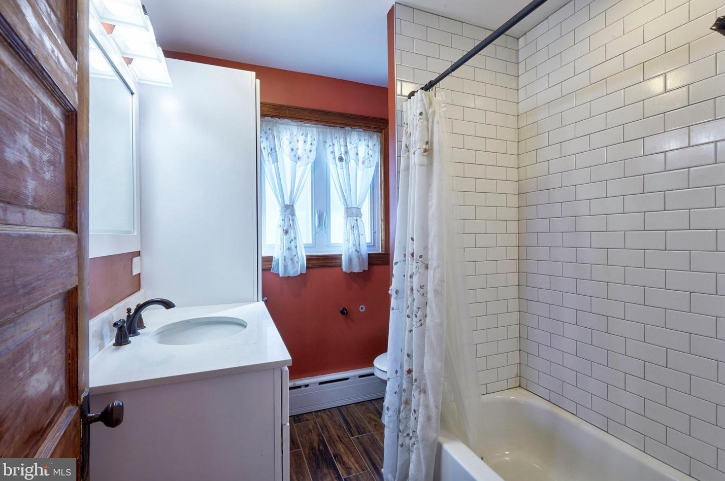 242 Spruce St, Camden NJ  08106-1620 exterior