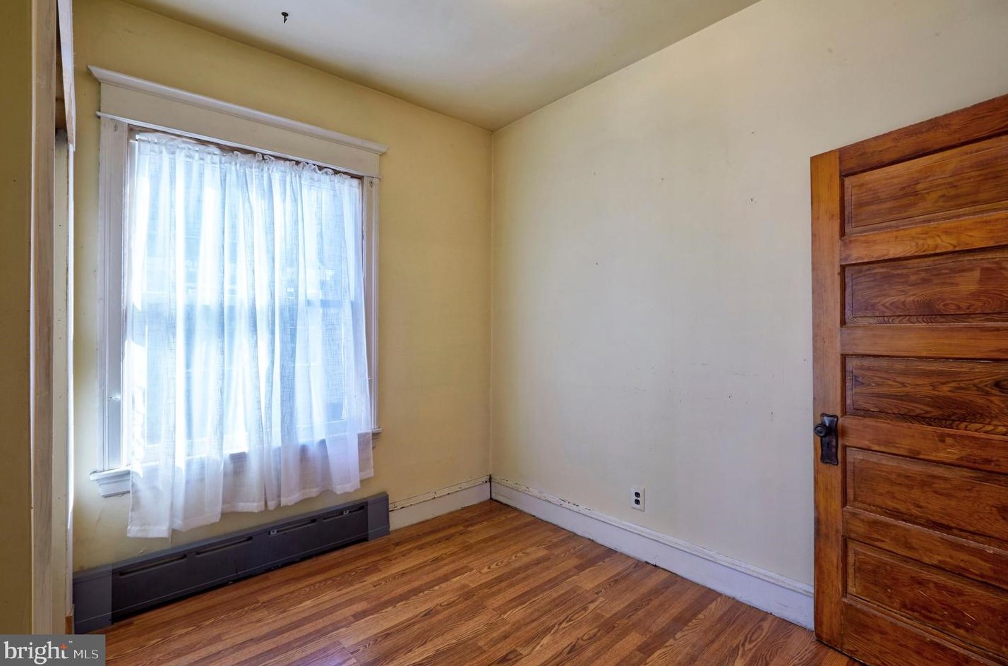 242 Spruce St, Camden NJ  08106-1620 exterior