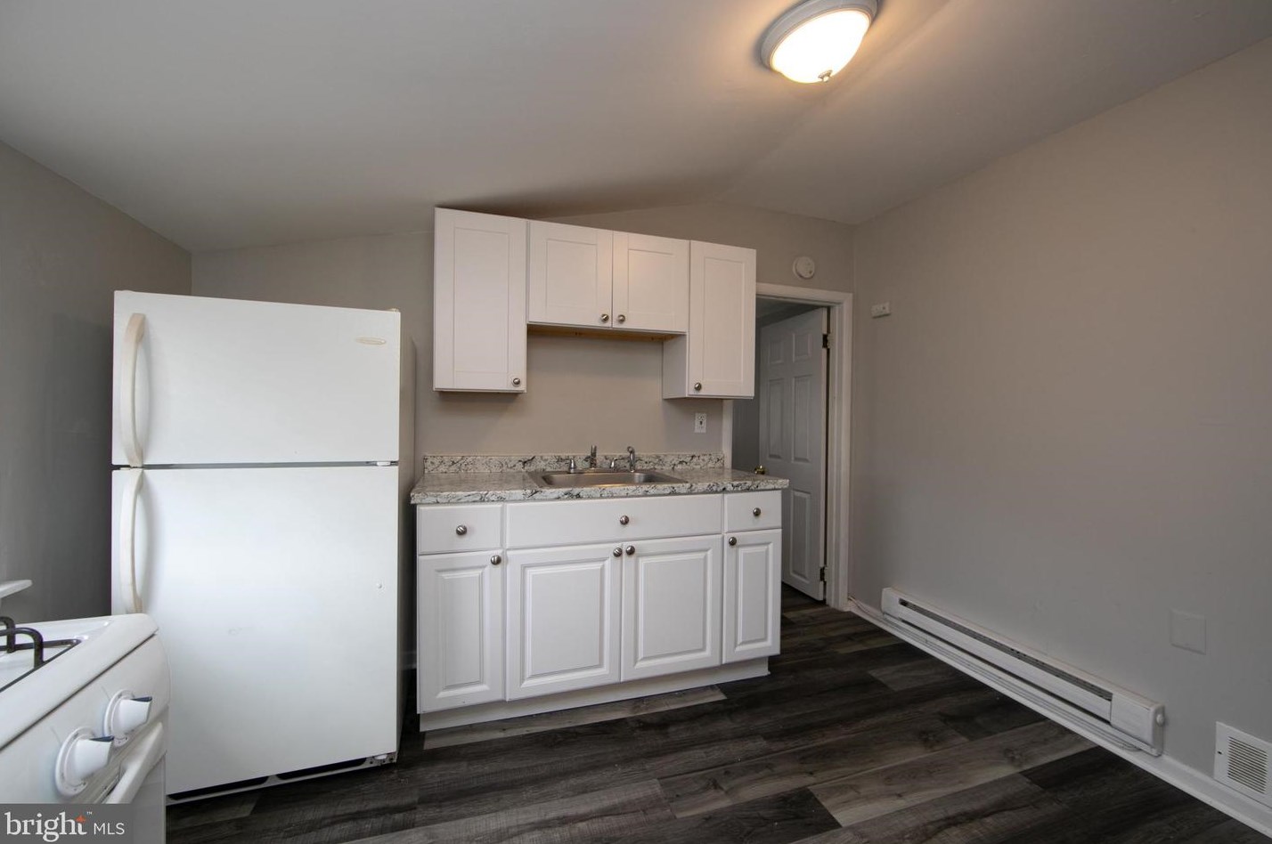 20 2 Ave, Runnemede NJ  08078-1402 exterior