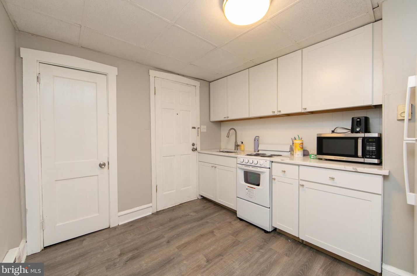 20 2 Ave, Runnemede NJ  08078-1402 exterior