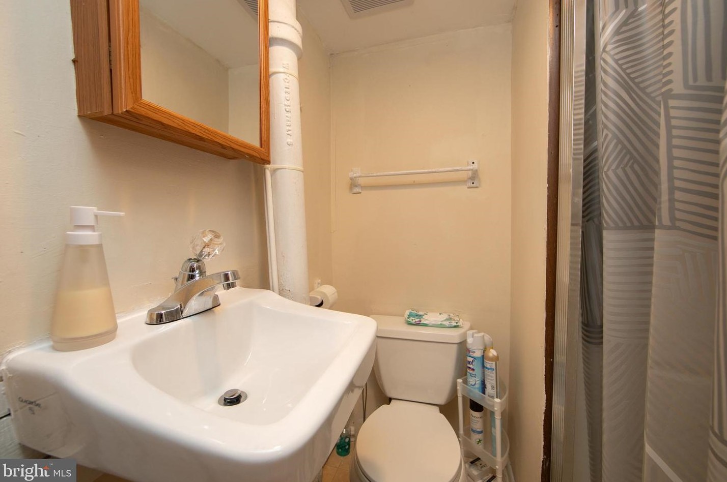 20 2 Ave, Runnemede NJ  08078-1402 exterior