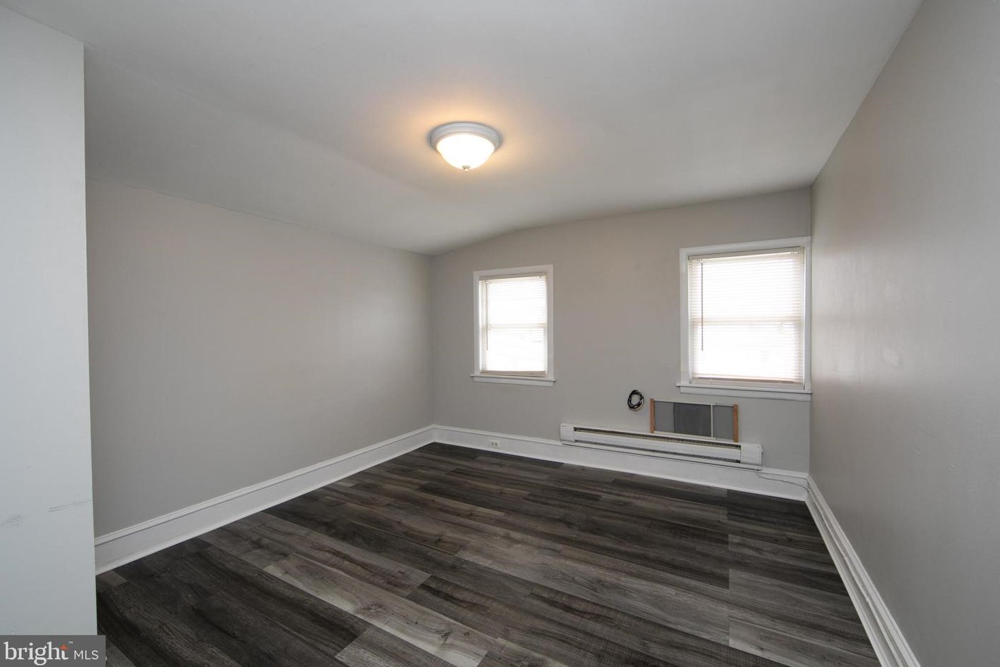 20 2 Ave, Runnemede NJ  08078-1402 exterior