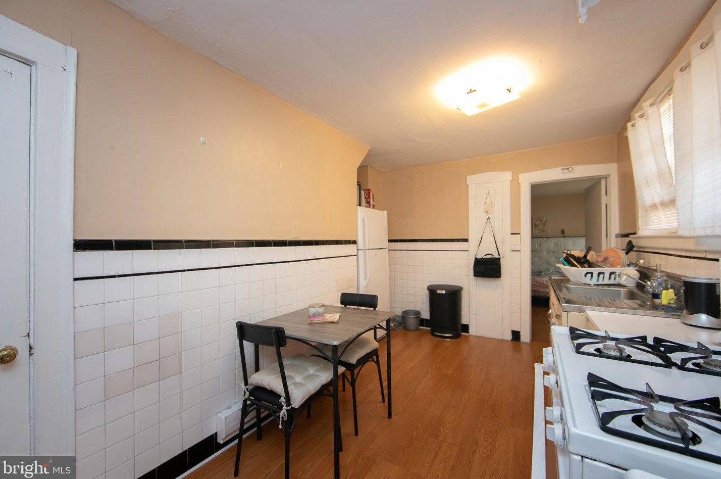 20 2 Ave, Runnemede NJ  08078-1402 exterior