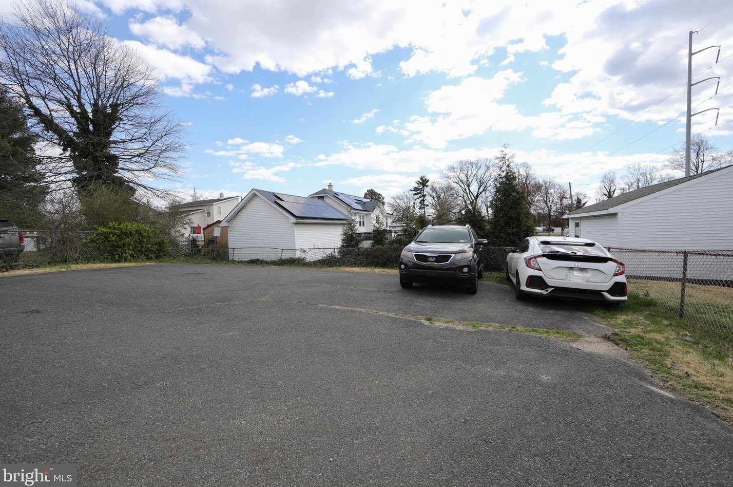 20 2 Ave, Runnemede NJ  08078-1402 exterior