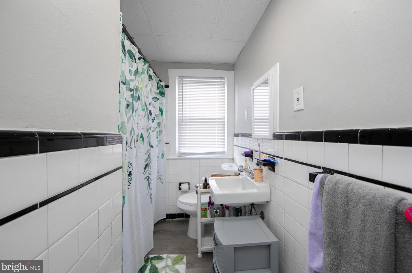 20 2 Ave, Runnemede NJ  08078-1402 exterior