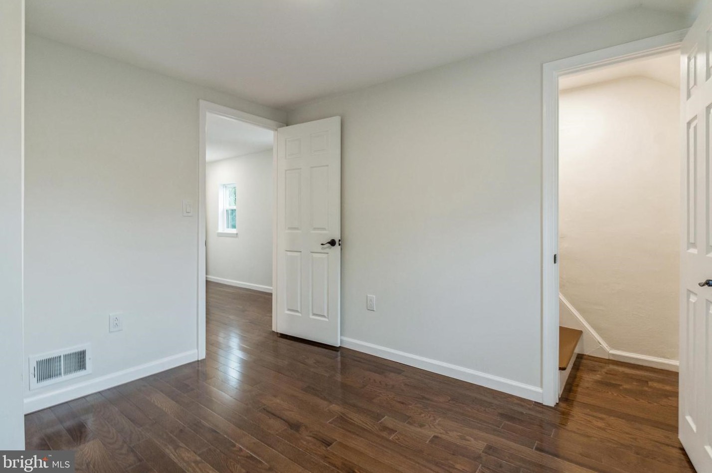 4682 Springfield Ave, Camden NJ  08109-1942 exterior