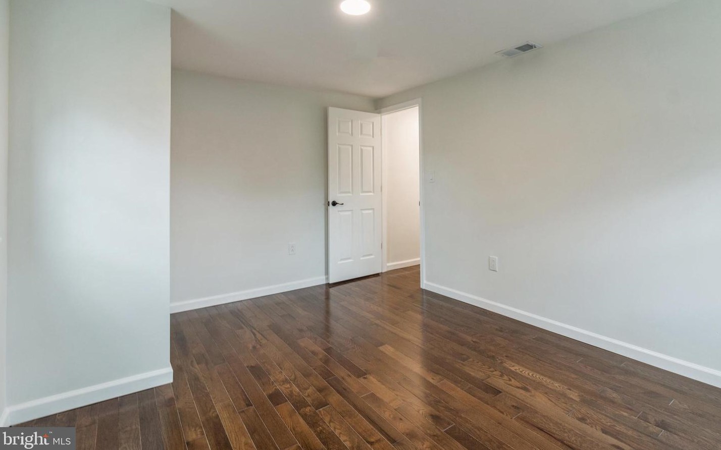 4682 Springfield Ave, Camden NJ  08109-1942 exterior